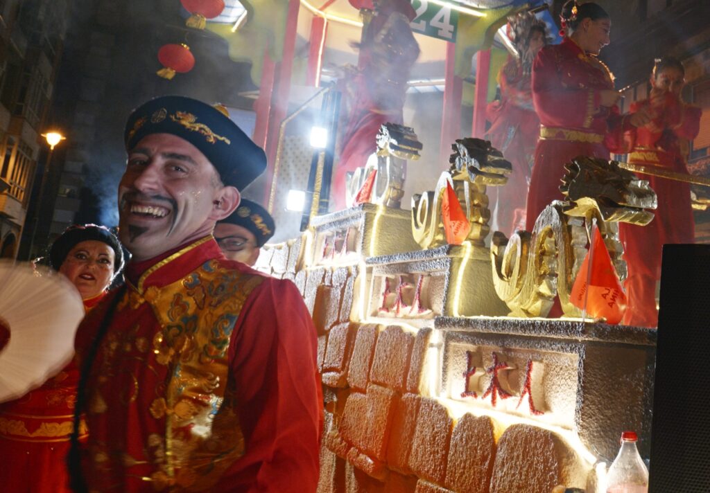 🎭 Carnaval en Avilés 2026: Descenso de Galiana — el evento principal de Antroxu