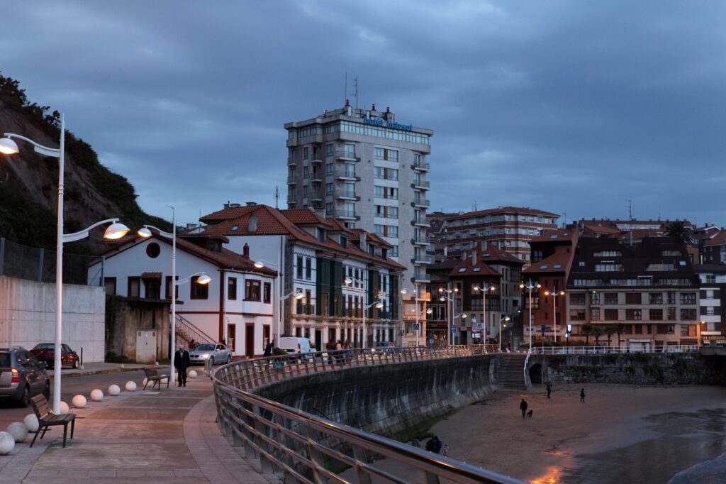 Candas